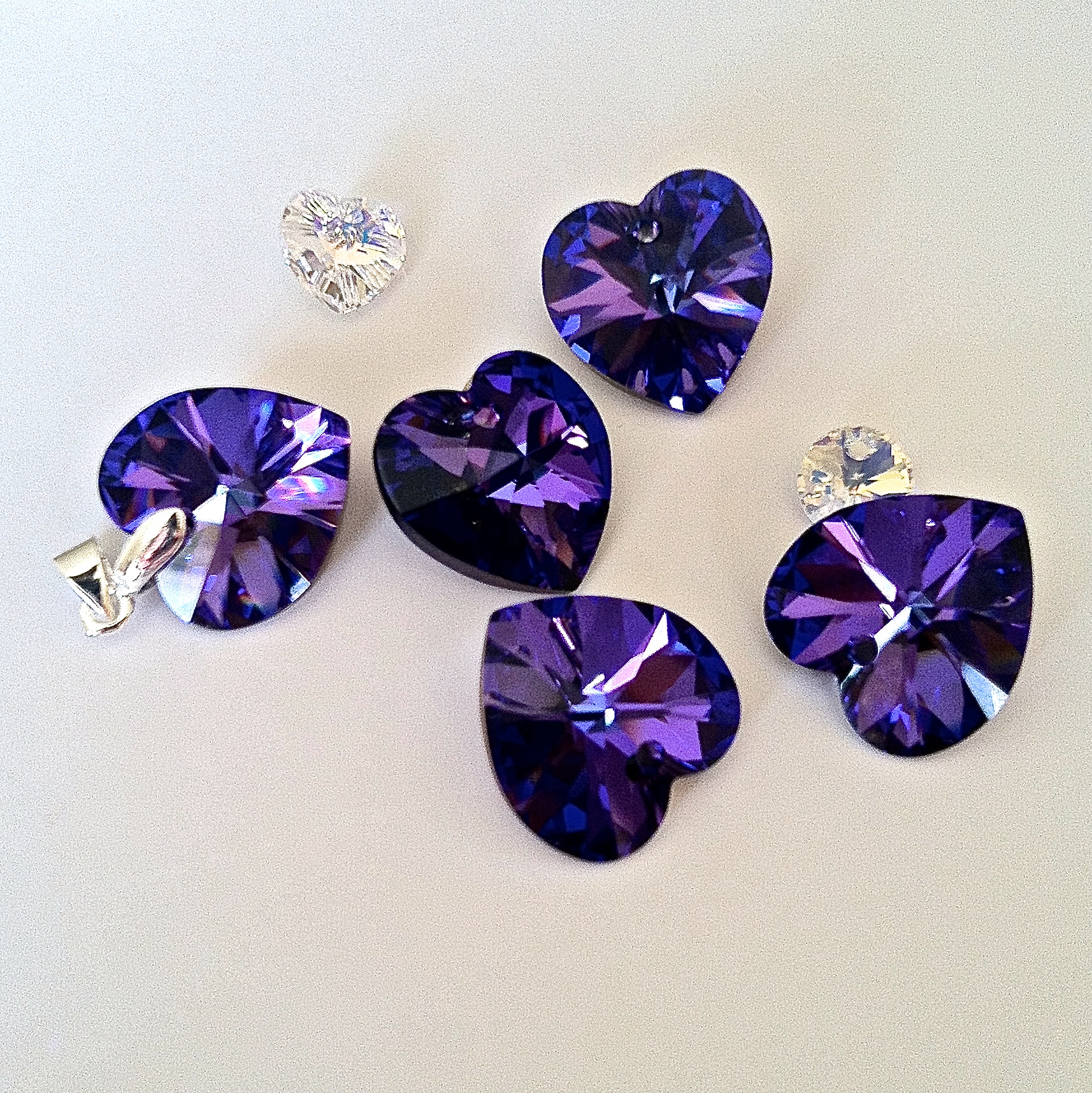 Crystal Faceted AAA Quality Violet Heart Pendant 18x9mm Pack of 1 A67/6 
